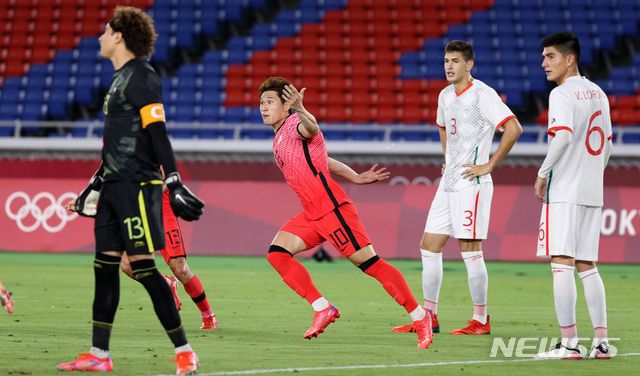 韩国队横扫印尼队，李梓嘉惊艳四座