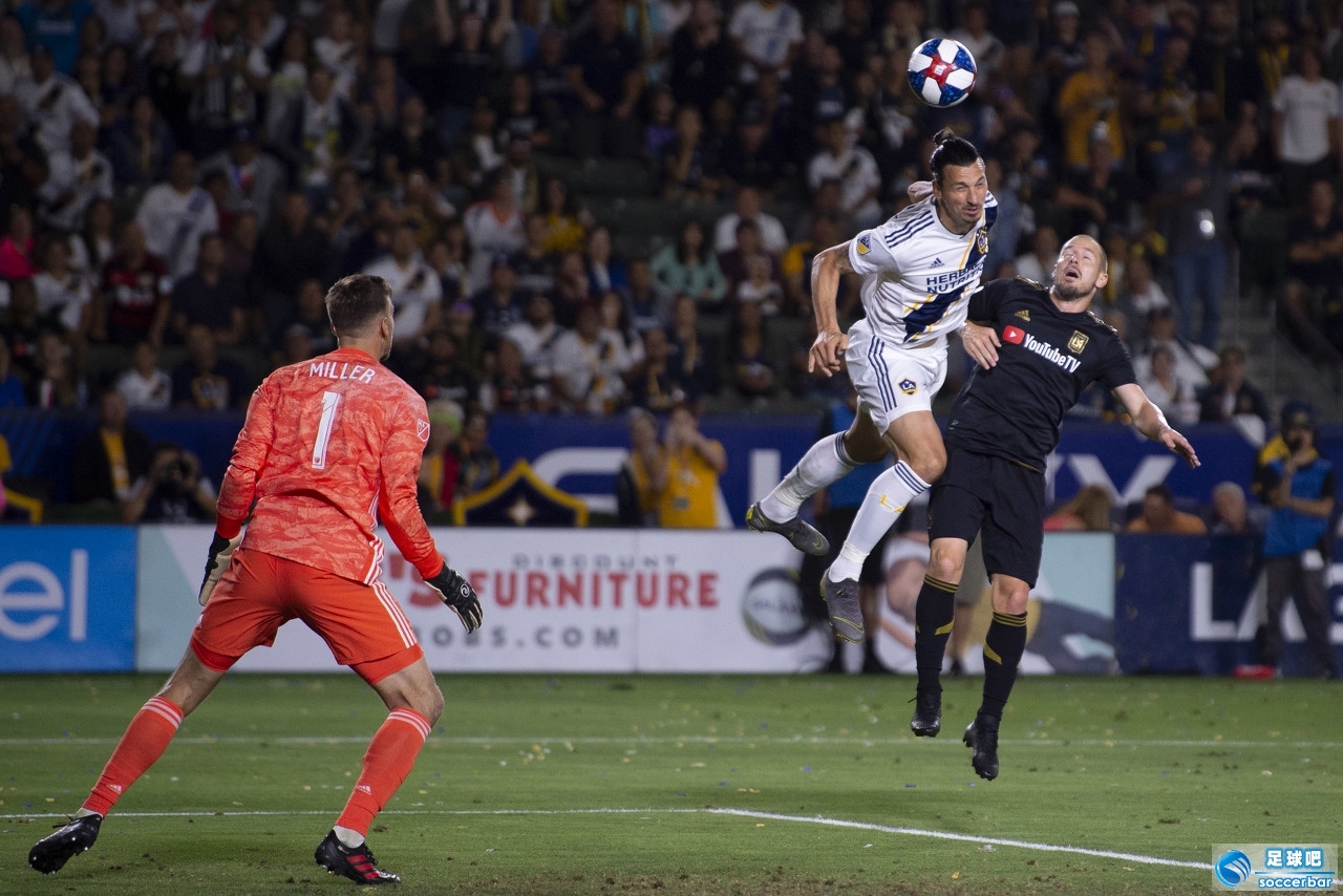 墨西哥逆转罗马,伊布关键制胜 墨西哥逆转罗马,伊布关键制胜