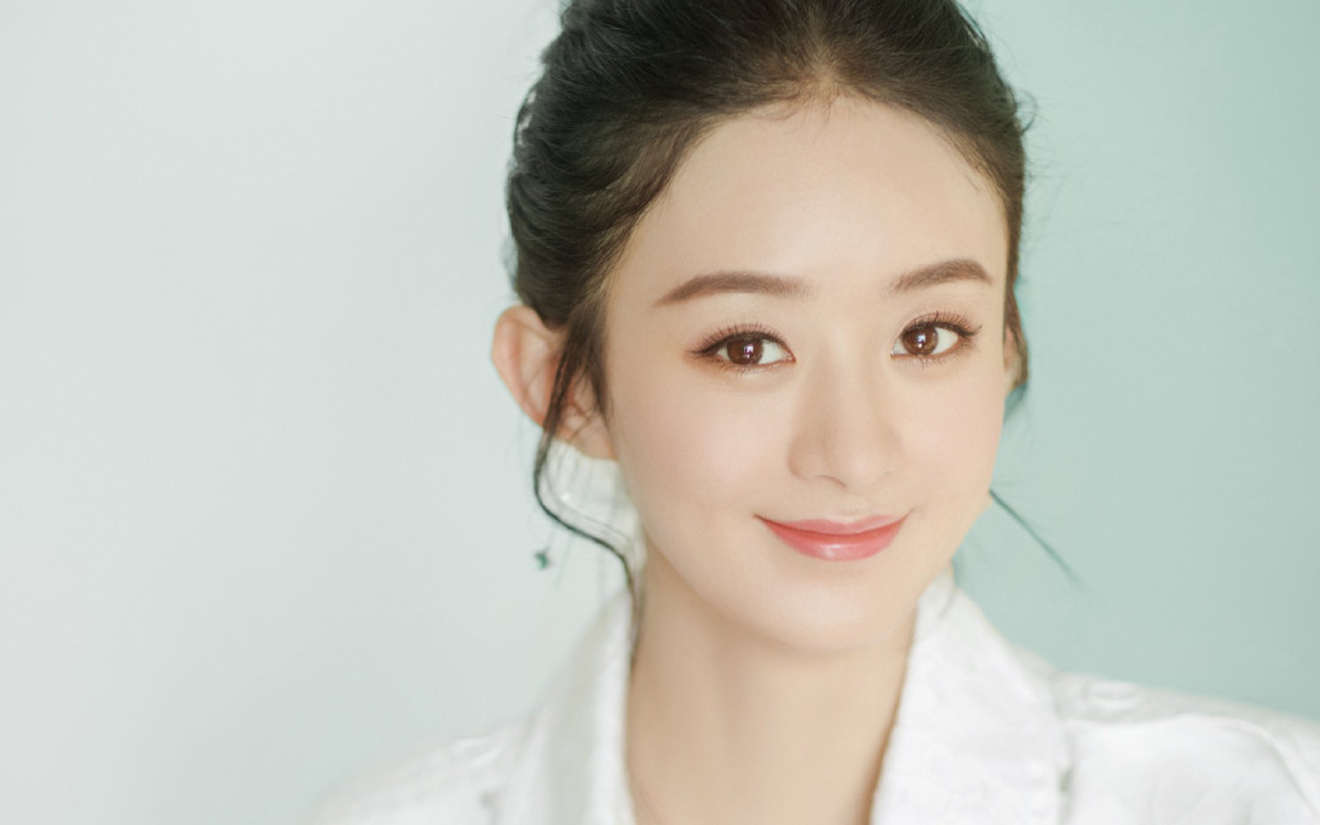 雷火电竞官网-一个人的双线战场，当约翰·斯通斯将全能写成唯一的神话